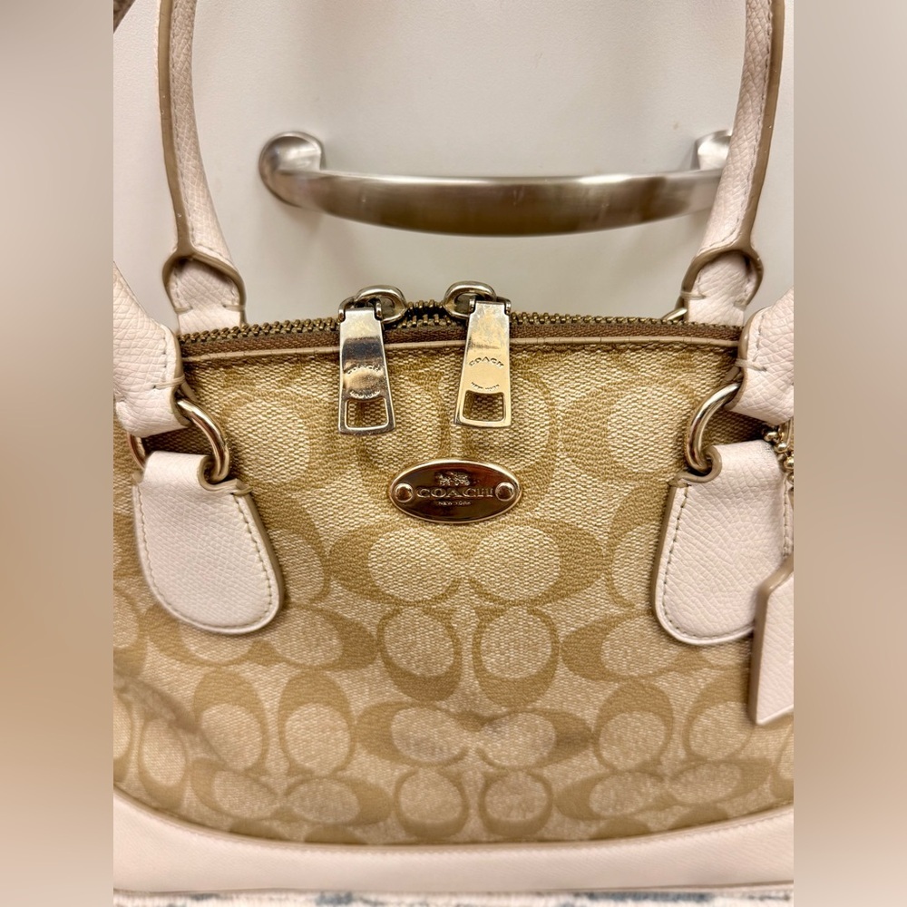 COACH Y2K Everyday Signature Monogram Coated Canvas Peyton Cora Dome Satchel Bag - Picture 4 of 16